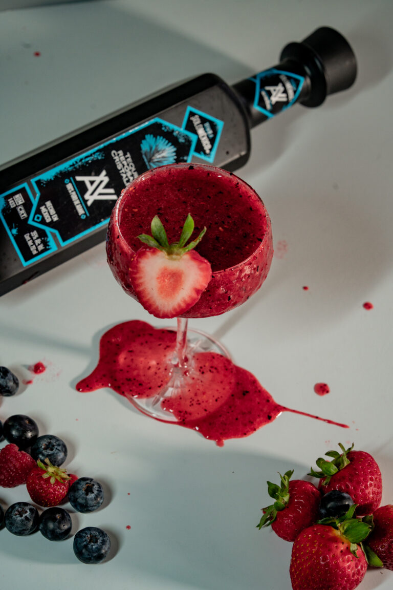 Bebida de frutos rojos con tequila